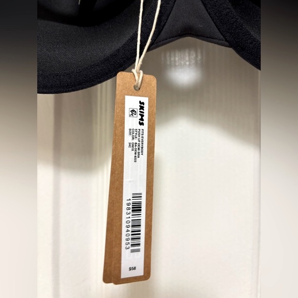 NWT SKIMS Fits Everybody Push Up Demi Bra in Onyx - Picture 9 of 9